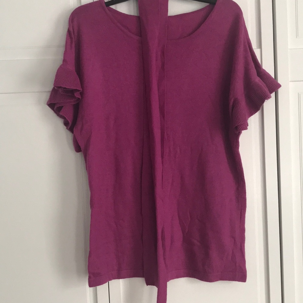 Pretty short sleeve sweater